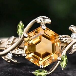 Gorgeous Golden Hexagonal Ring